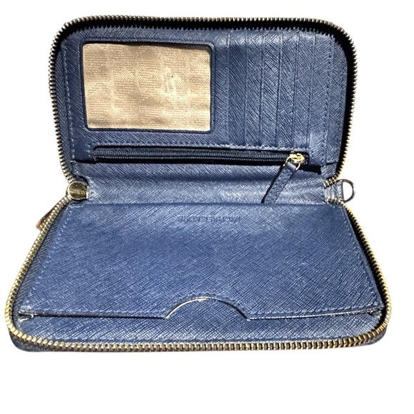 Michael Kors Blue Wallet zip around blue - Picture 2 of 7